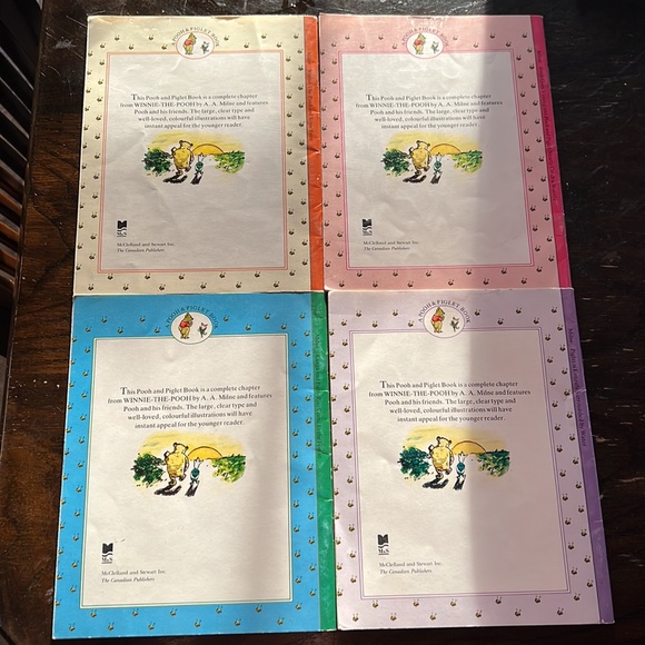 Antique 4 series a Pooh & Piglet Book. Excellent loved condition. - Picture 2 of 2